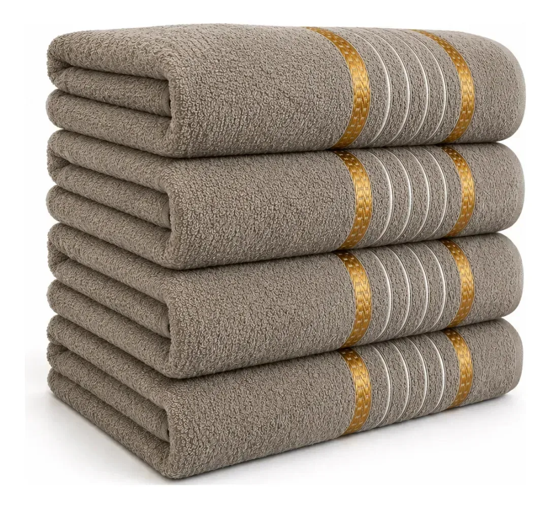 Kit de toalhas de banho em tons neutros — fotografia fornecida para a vitrine